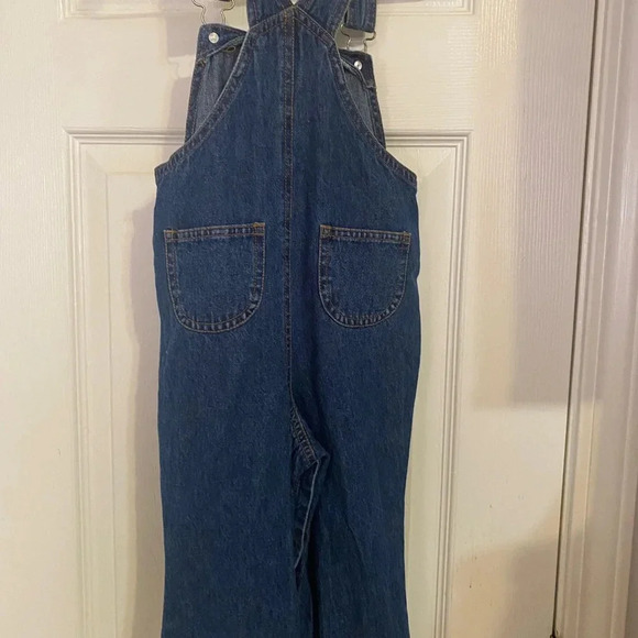 Girl’s Leopard Denim Overalls - Picture 7 of 9